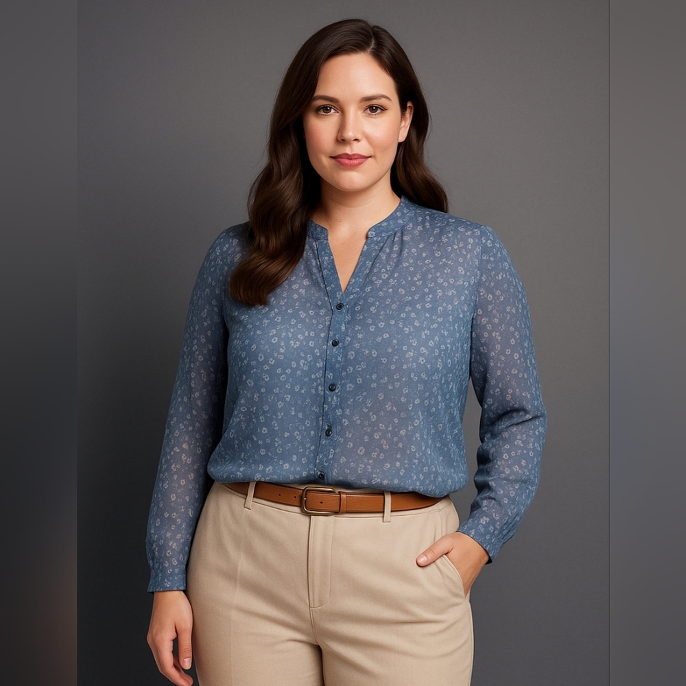 NWT Suzy Shier Blue Floral Blouse - Size Large